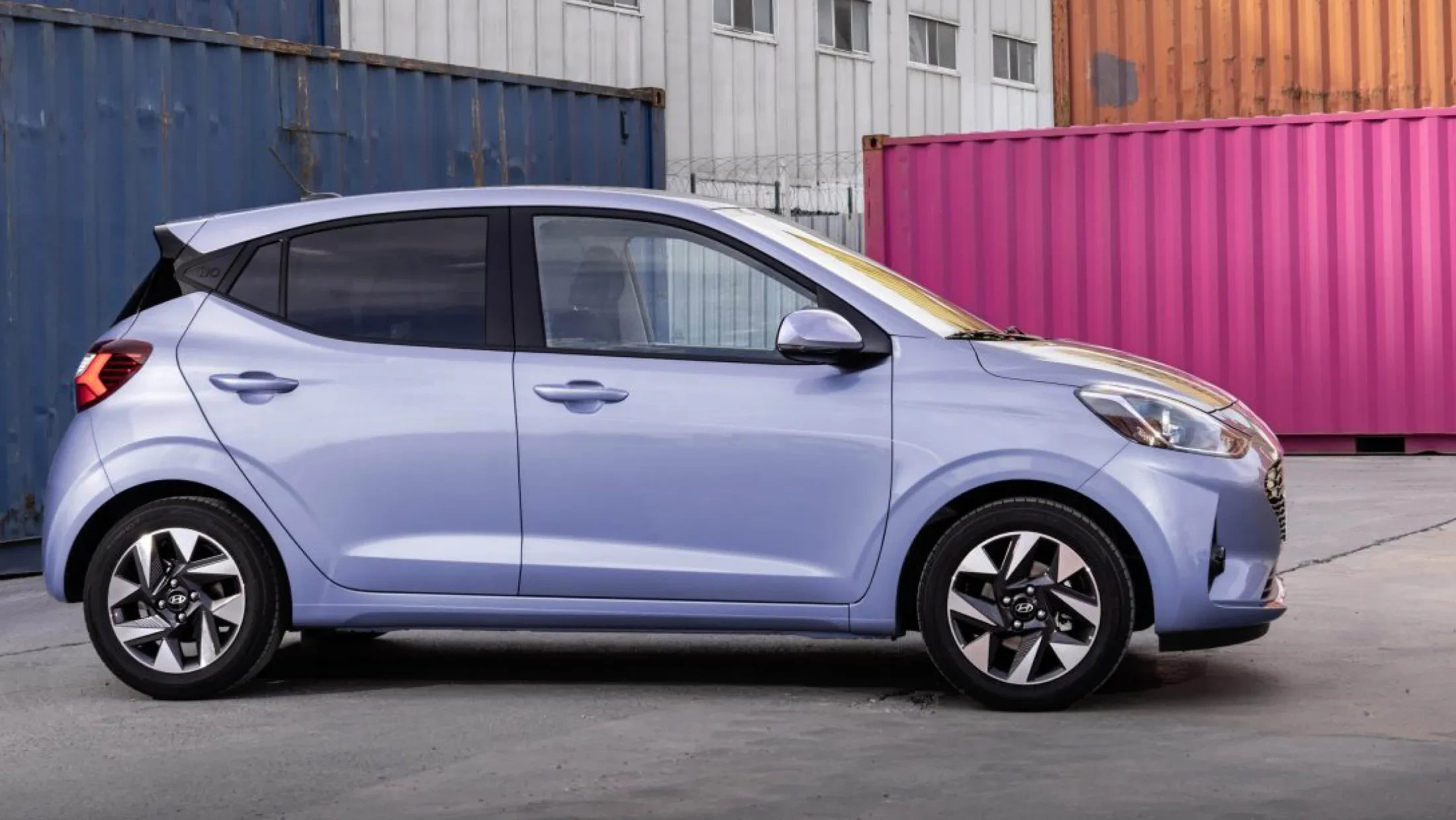 Van der Linden Groep Hyundai i10 zijkant