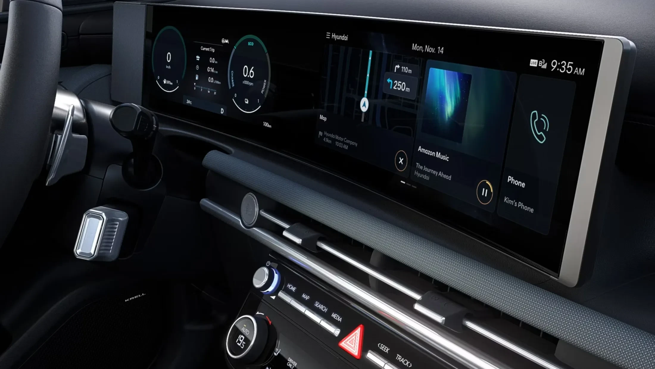 Hyundai Tucson Hybrid curved display