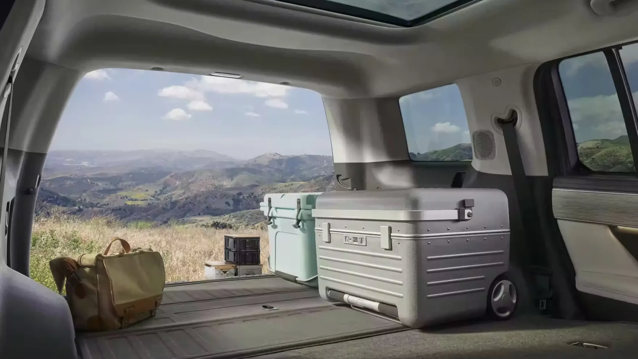 Santa Fe hybrid space