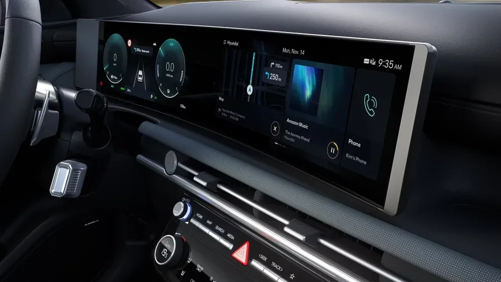 Hyundai Tucson Hybrid Display